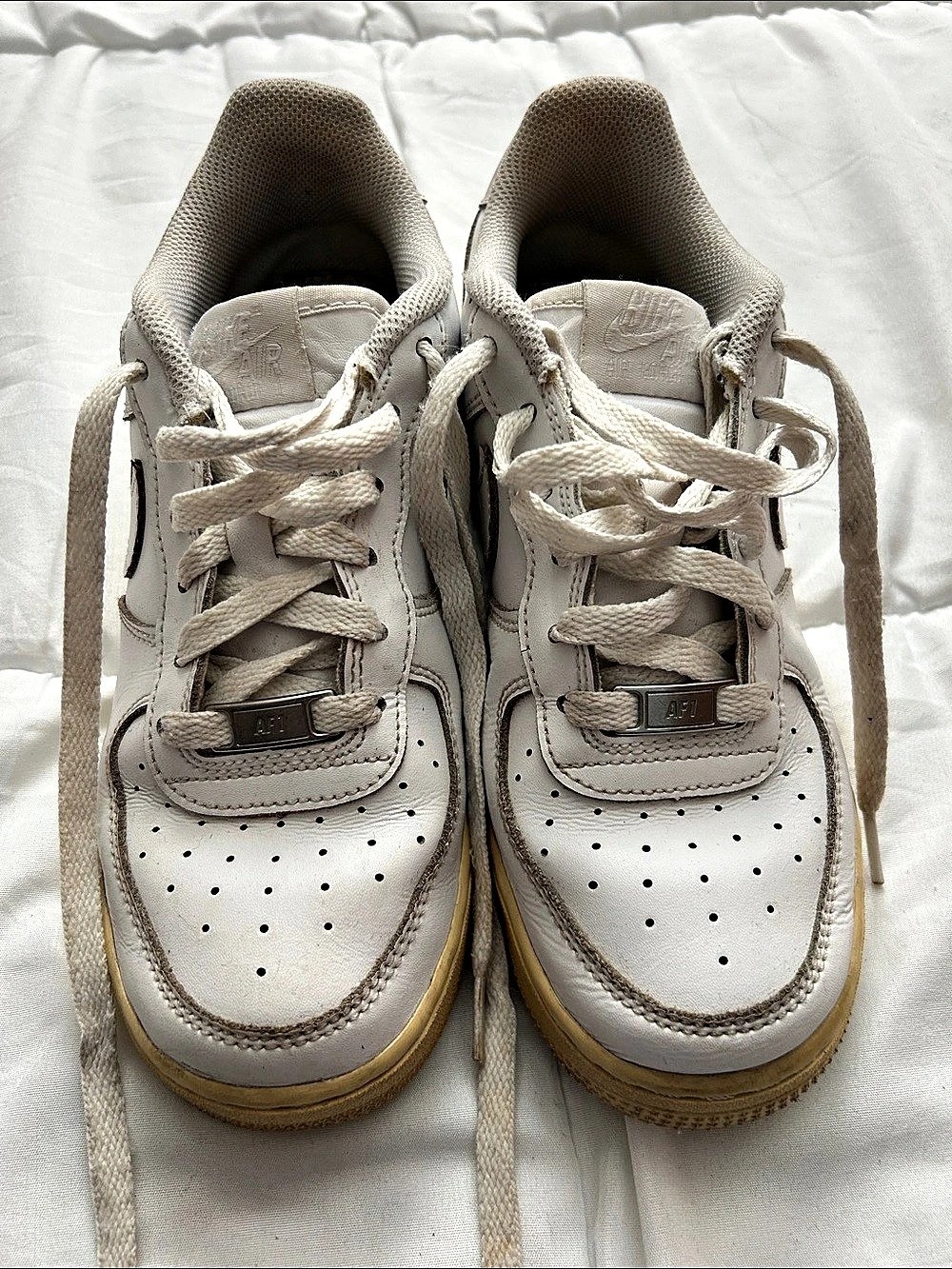 Nike Air Force 1 '07 Low Triple White '07 Low Sneakers White & Brown Size 5.5 Yo